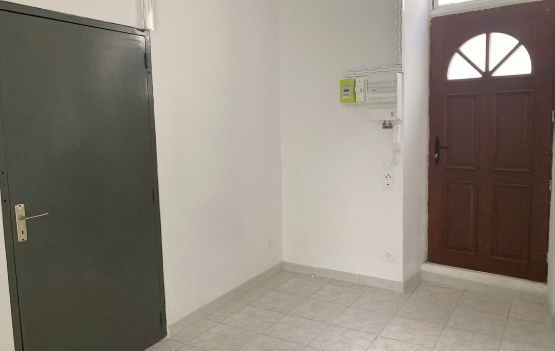 Annonces NARBONNE : Appartement | COURSAN (11110) | 44 m2 | 81 000 € 
