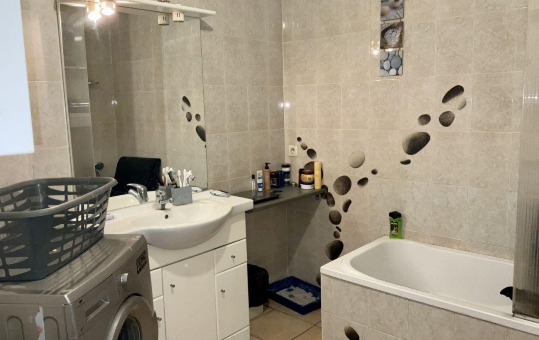 Annonces NARBONNE : Immeuble | SALLELES-D'AUDE (11590) | 130 m2 | 176 550 &euro; 
