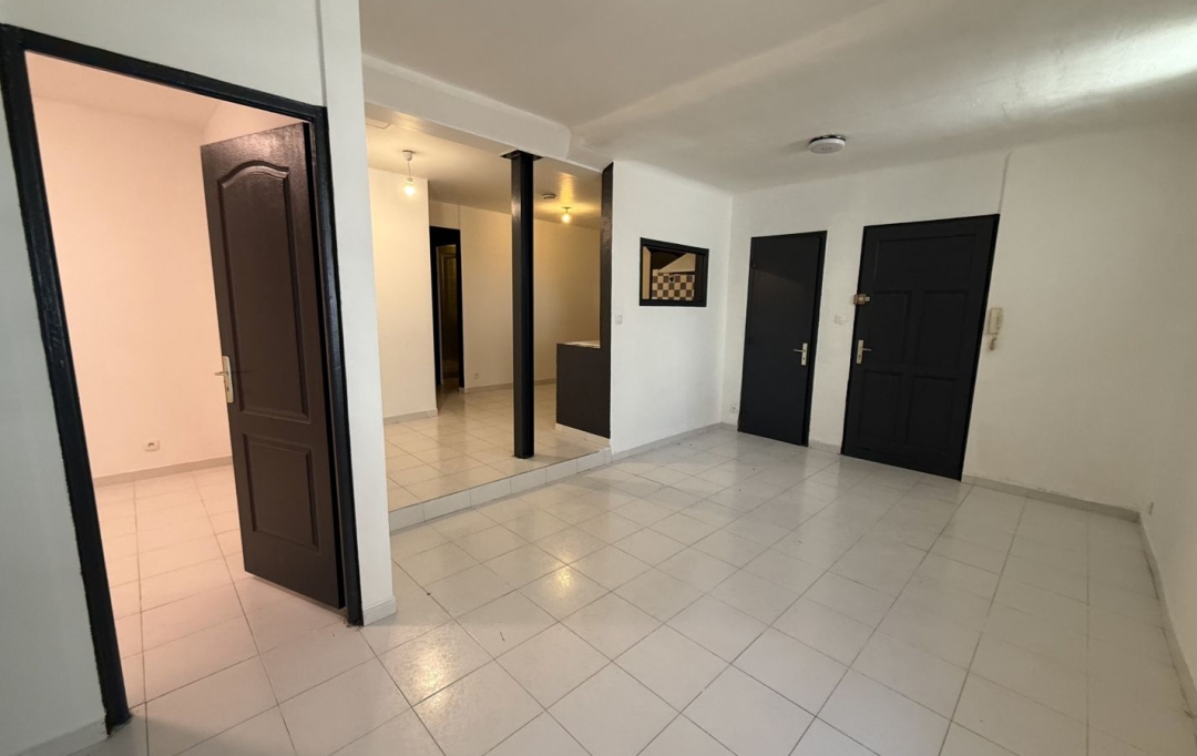 Annonces NARBONNE : Immeuble | NARBONNE (11100) | 135 m2 | 315 000 &euro; 